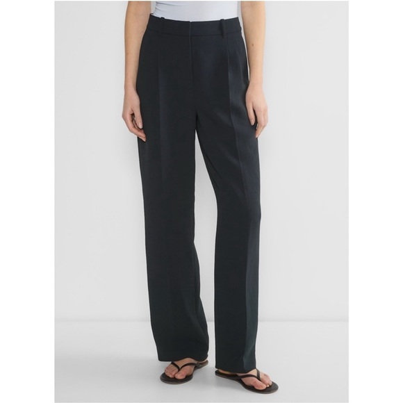 Aritzia Pants - Wilfred Effortless pant 2 reg Dark night navy